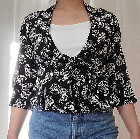 Womens jacket shawl with ribbon tie and button up - Picture 7 of 8